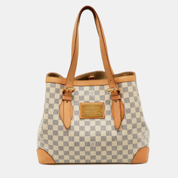 Louis Vuitton: Светлая сумка 