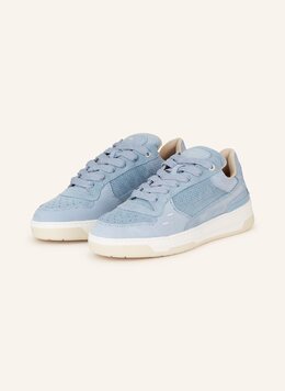 Filling Pieces: Голубые кроссовки 