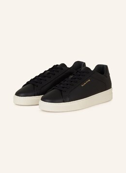 Filling Pieces: Чёрные кроссовки 