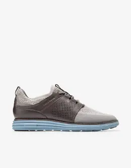 Cole Haan: Серые кроссовки 