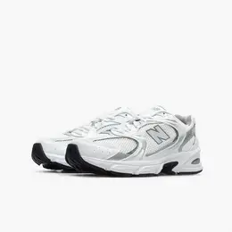 New Balance: Белые кроссовки  530