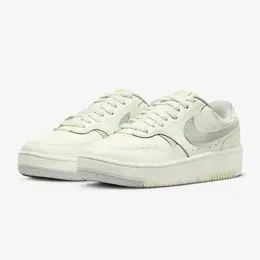NIKE: Бежевые кроссовки 