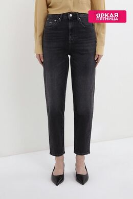 Tommy Jeans: Зауженные джинсы 