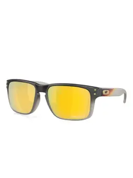 Oakley: Очки 
