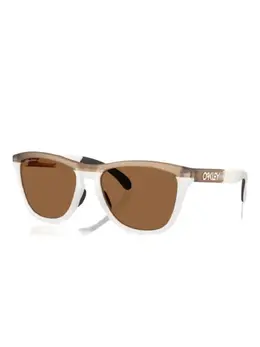 Oakley: Очки 