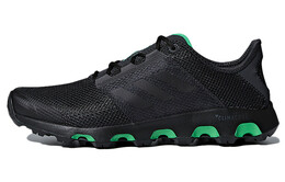 Adidas: Чёрные кроссовки  Terrex
