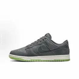 NIKE: Серые кроссовки  Retro