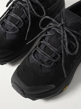 HOKA: Чёрные кроссовки 