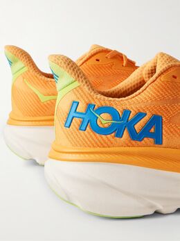 HOKA: Оранжевые кроссовки 