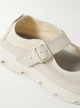 Salomon: Кроссовки 
