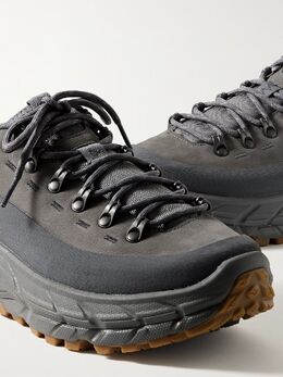 HOKA: Серые кроссовки 