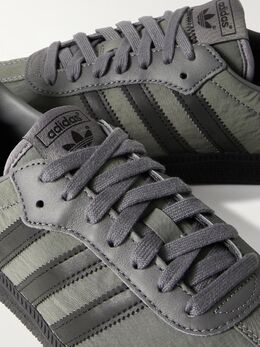 Adidas Originals: Серые кроссовки 