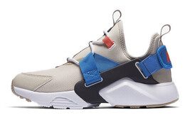 Nike: Белые кроссовки  Air Huarache