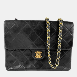 Chanel: Чёрная сумка 