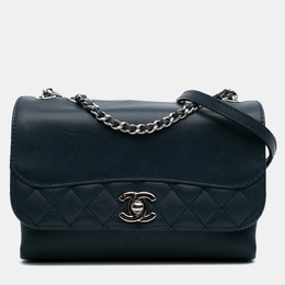 Chanel: Голубая сумка 