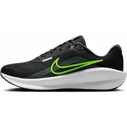NIKE: Чёрные кроссовки 