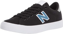 New Balance: Чёрные кроссовки  210
