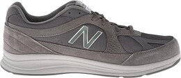 New Balance: Серые кроссовки 