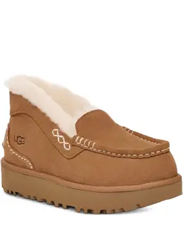 UGG: Коричневые ботинки 
