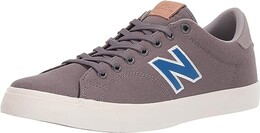 New Balance: Серые кроссовки  210