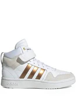 adidas: Белые кроссовки 