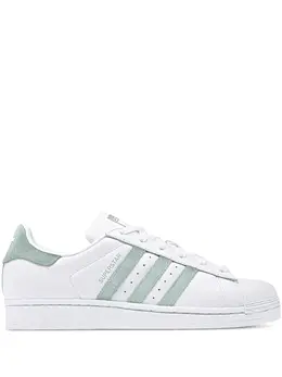 adidas: Зелёные кроссовки  Superstar