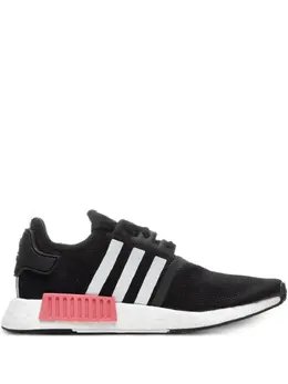 adidas: Белые кроссовки  NMD_R1