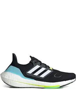 adidas: Чёрные кроссовки  UltraBoost