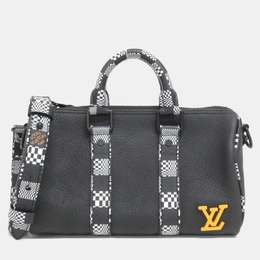 Louis Vuitton: Чёрная сумка  Keepall