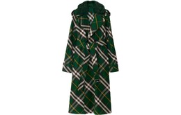 Burberry: Зелёное пальто 