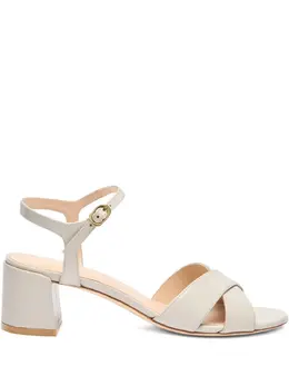 Stuart Weitzman: Светлые сандалии 