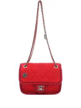 CHANEL Pre-Owned: Яркая сумка 