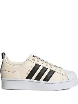 adidas: Белые кроссовки  Superstar Bold