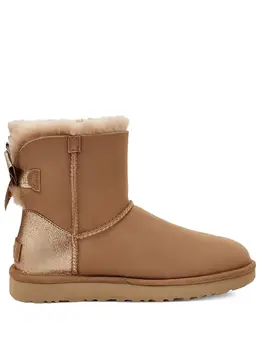 UGG: Коричневые ботинки  Mini Bailey