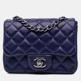 Chanel: Голубая сумка 