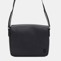 Louis Vuitton: Чёрная сумка 