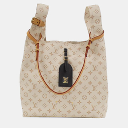 Louis Vuitton: Бежевая сумка 
