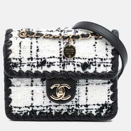 Chanel: Чёрная сумка 