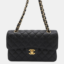 Chanel: Чёрная сумка 