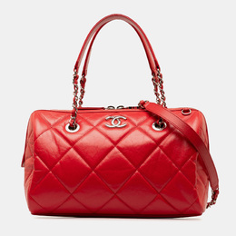 Chanel: Красная сумка 