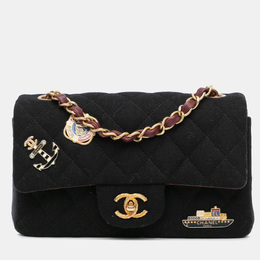 Chanel: Чёрная сумка 