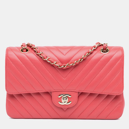 Chanel: Розовая сумка 
