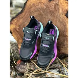 PUMA: Чёрные кроссовки 
