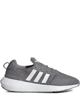 adidas: Кроссовки  Swift Run