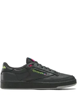 Reebok: Чёрные кроссовки  Club C 85