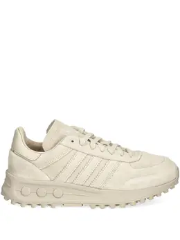 adidas: Светлые кроссовки  LA Trainer