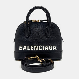 Balenciaga: Чёрная сумка 