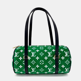 Louis Vuitton: Зелёная сумка  Papillon