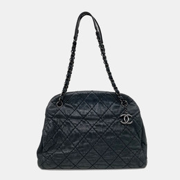 Chanel: Чёрная сумка 