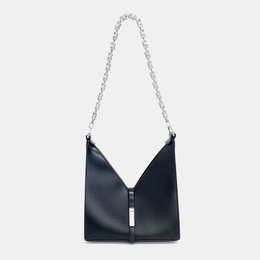 Givenchy: Чёрная сумка 